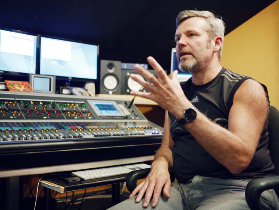 Сергей Наветный. Друзья для друга.